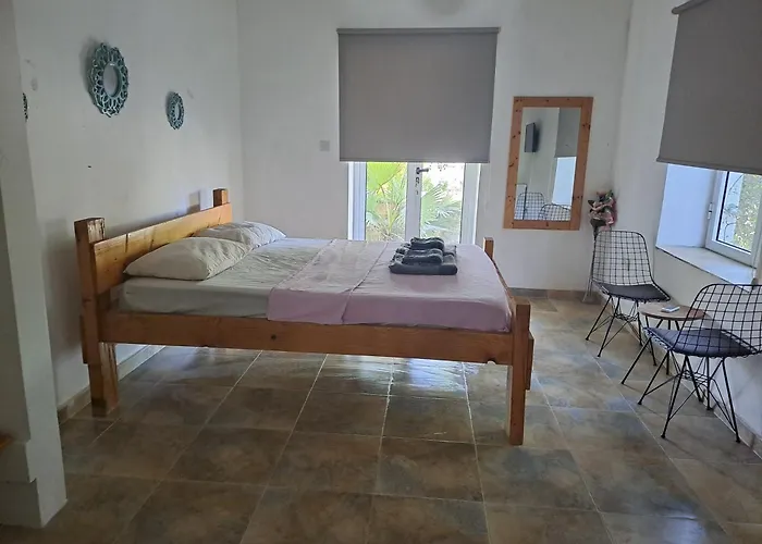 Hera Palace Boutique *